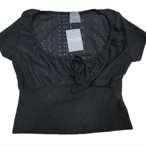 Olivia Rae Black Delicate front tie crop top - medium